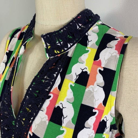 Crown and Ivy size medium Shift Dress Elephant green coral blue V-neck - Picture 3 of 8